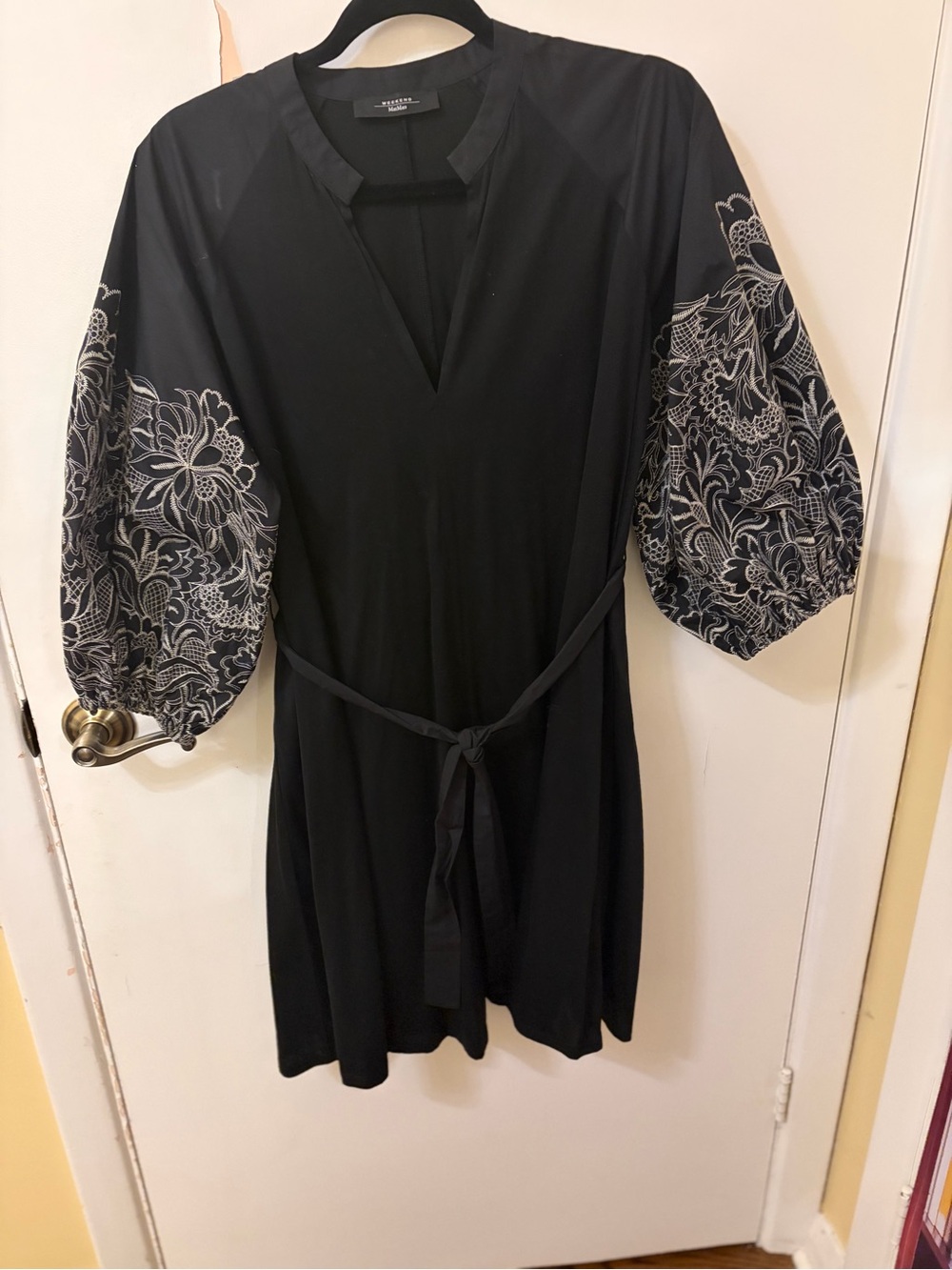 Max Mara Weekend Black Tunic with White Floral-Embroidered Balloon Sleeves